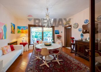 Sala da pranzo - Casa semi indipendente VIA VITTORIO ALFIERI
10, Porto Mantovano - foto 20