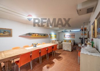 Sala da pranzo - Casa semi indipendente VIA VITTORIO ALFIERI
10, Porto Mantovano - foto 65