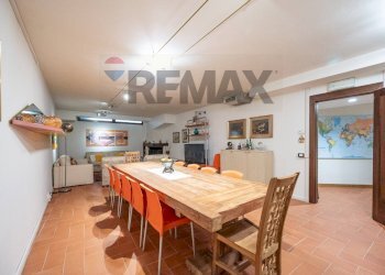 Sala da pranzo - Casa semi indipendente VIA VITTORIO ALFIERI
10, Porto Mantovano - foto 66