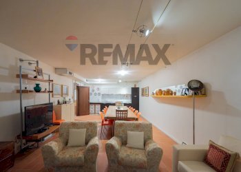 Sala da pranzo - Casa semi indipendente VIA VITTORIO ALFIERI
10, Porto Mantovano - foto 70