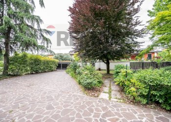 Giardino - Casa semi indipendente VIA VITTORIO ALFIERI
10, Porto Mantovano - foto 94