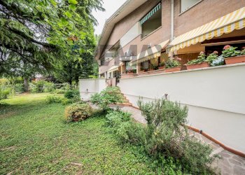 Giardino - Casa semi indipendente VIA VITTORIO ALFIERI
10, Porto Mantovano - foto 98