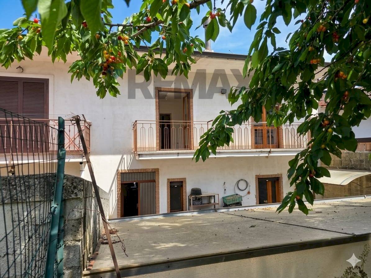 Casa all\'aperto - Casa semi indipendente via Camillo B. Cavour
45, Pietramelara - foto 2