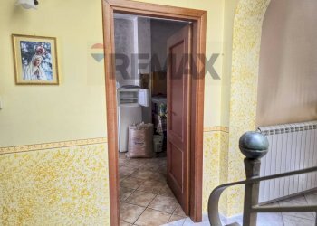 Hall / corridoio - Casa semi indipendente via Camillo B. Cavour
 
45, Pietramelara - foto 31