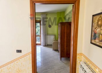 Hall / corridoio - Casa semi indipendente via Camillo B. Cavour
 
45, Pietramelara - foto 53