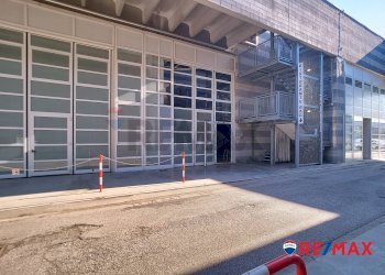 Edificio all\'aperto - Commercial Premises Venezia - photo 24