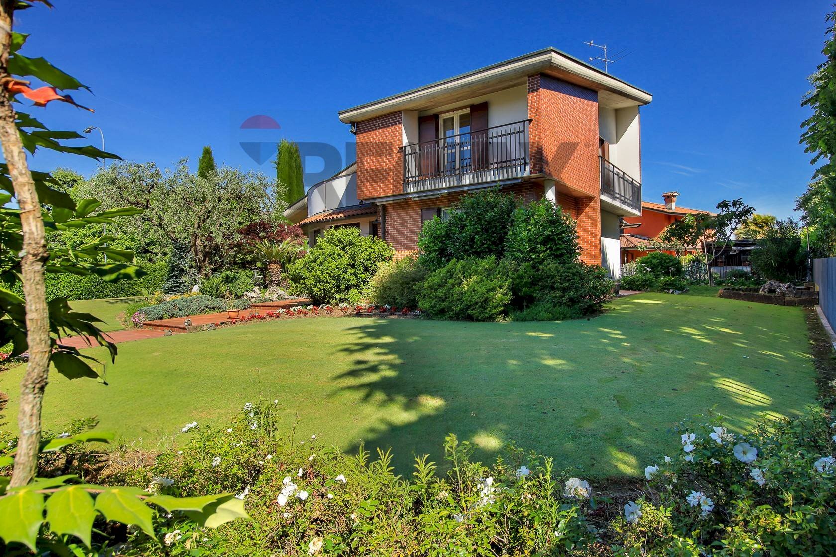 Casa all\'aperto - Villa Via C. Cavour
43, Bottanuco - foto 2