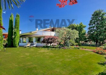 Casa all\'aperto - Villa Via C. Cavour
43, Bottanuco - foto 1