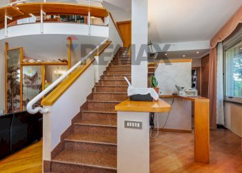 Scale piano primo - Villa Via XXV Aprile
 
19, Trezzo sull'Adda - foto 19