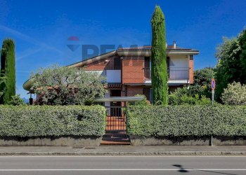 Vista strada - Villa Via XXV Aprile
 
19, Trezzo sull'Adda - foto 37
