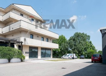 Edificio all\'aperto - Ufficio Via Provinciale
13/15, Lallio - foto 25