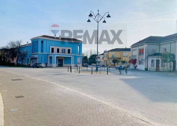Edificio all\'aperto - Shop giuseppe mazzini
4, Tresignana - photo 11