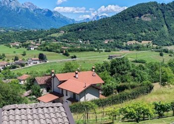 Vista delle montagne - Casa semi indipendente Via Salita Borghet
33, Feltre - foto 3