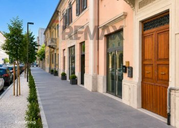 Edificio all\'aperto - Ufficio Via Guglielmo Marconi
26-28, Ancona - foto 1