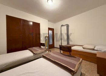 Camera / camera da letto - Independent house via caneva
 
1, Serina - photo 16