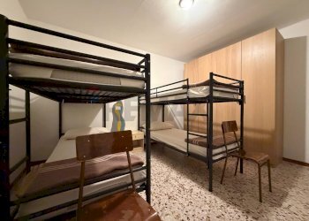 Camera / camera da letto - Independent house via caneva
 
1, Serina - photo 29