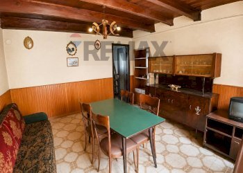 Sala da pranzo - Casa semi indipendente via Tosalli
 
38, Fara Novarese - foto 4