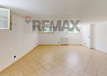 Stanza vuota - Trilocale via Ambrogio da Fossano
 
34, Pavia - foto 39
