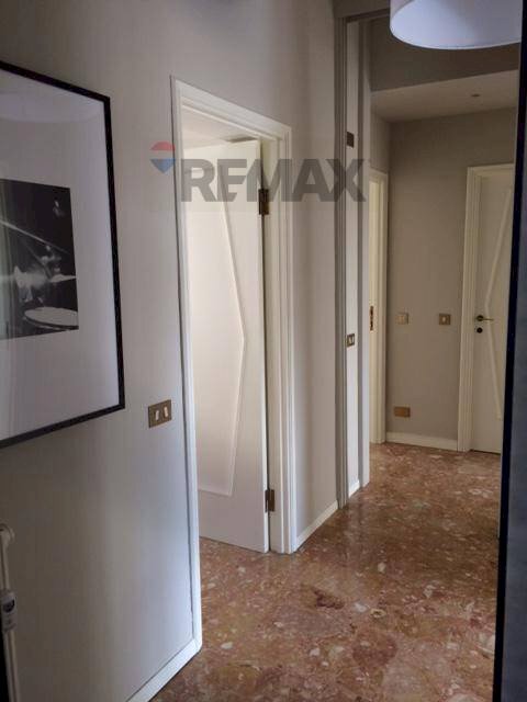 Hall / corridoio - Three-room apartment via cavallini
2, Pavia - photo 2