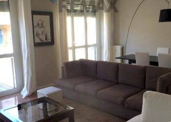Soggiorno - Three-room apartment via cavallini
 
2, Pavia - photo 5