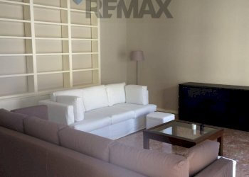 Soggiorno - Three-room apartment via cavallini
 
2, Pavia - photo 6