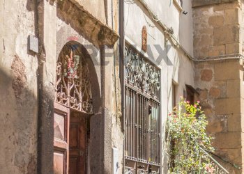 Edificio all\'aperto - Four-room apartment Via Carlo Emanuele Quarto
 
18, Ischia di Castro - photo 7