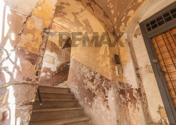Scale - Four-room apartment Via Carlo Emanuele Quarto
 
18, Ischia di Castro - photo 8