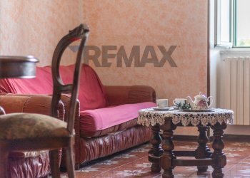 Soggiorno - Four-room apartment Via Carlo Emanuele Quarto
 
18, Ischia di Castro - photo 12