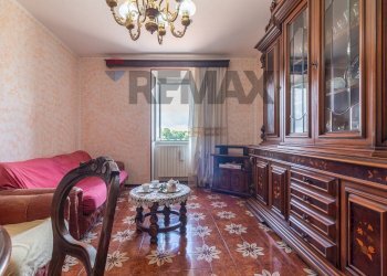 Sala da pranzo - Four-room apartment Via Carlo Emanuele Quarto
 
18, Ischia di Castro - photo 14