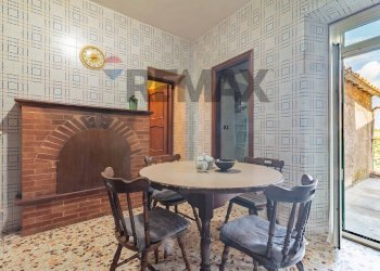 Sala da pranzo - Four-room apartment Via Carlo Emanuele Quarto
 
18, Ischia di Castro - photo 23
