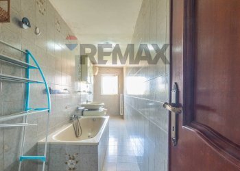 Bagno - Four-room apartment Via Carlo Emanuele Quarto
 
18, Ischia di Castro - photo 30