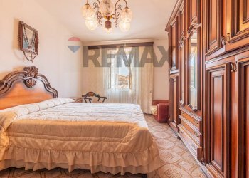 Camera / camera da letto - Four-room apartment Via Carlo Emanuele Quarto
 
18, Ischia di Castro - photo 35