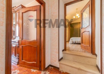 Hall / corridoio - Four-room apartment Via Carlo Emanuele Quarto
 
18, Ischia di Castro - photo 38