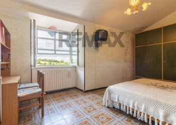 Camera / camera da letto - Four-room apartment Via Carlo Emanuele Quarto
 
18, Ischia di Castro - photo 40