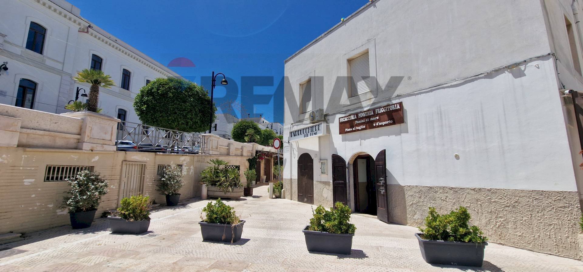 Casa all\'aperto - Commercial Premises Piazza Roma
 
2, Vieste - photo 1