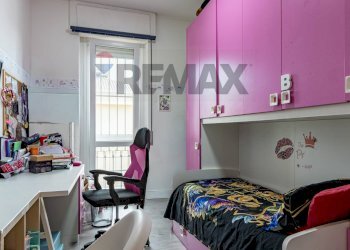 Camera / camera da letto - Four-room apartment via dell'atleta
 
35, Seregno - photo 6