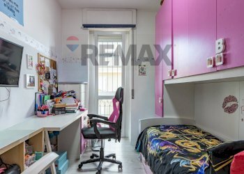 Camera / camera da letto - Four-room apartment via dell'atleta
 
35, Seregno - photo 7