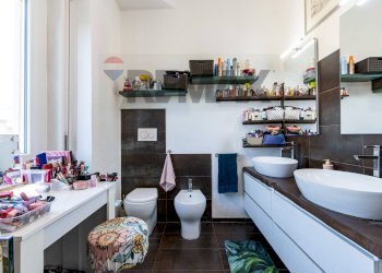 Bagno - Four-room apartment via dell'atleta
 
35, Seregno - photo 24
