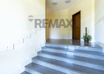 Scale - Four-room apartment via dell'atleta
 
35, Seregno - photo 29