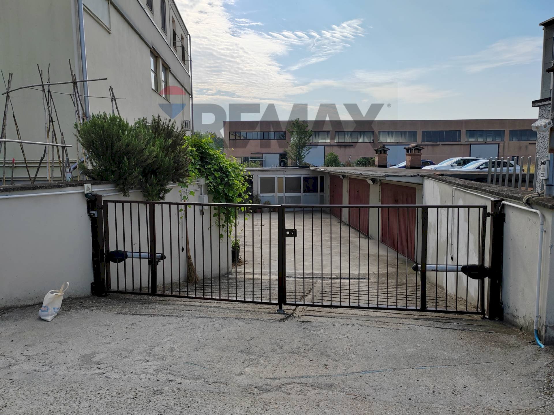 Ingresso - Warehouse via nazionale emilia
 
99, Noceto - photo 1