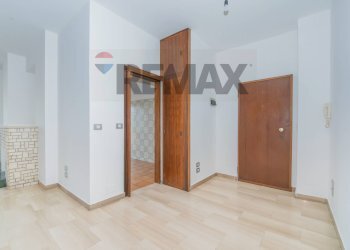 Stanza vuota - Three-room apartment Via Dante
 
8, Olgiate Olona - photo 8