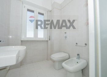 Bagno - Three-room apartment Via Dante
 
8, Olgiate Olona - photo 16