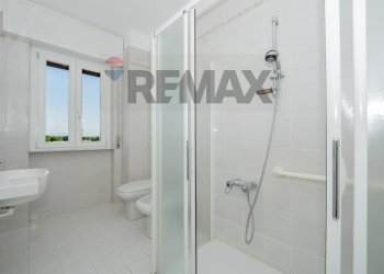 Bagno - Three-room apartment Via Dante
 
8, Olgiate Olona - photo 19