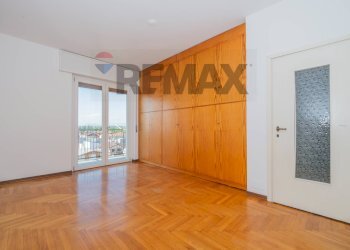 Camera / camera da letto - Three-room apartment Via Dante
 
8, Olgiate Olona - photo 20