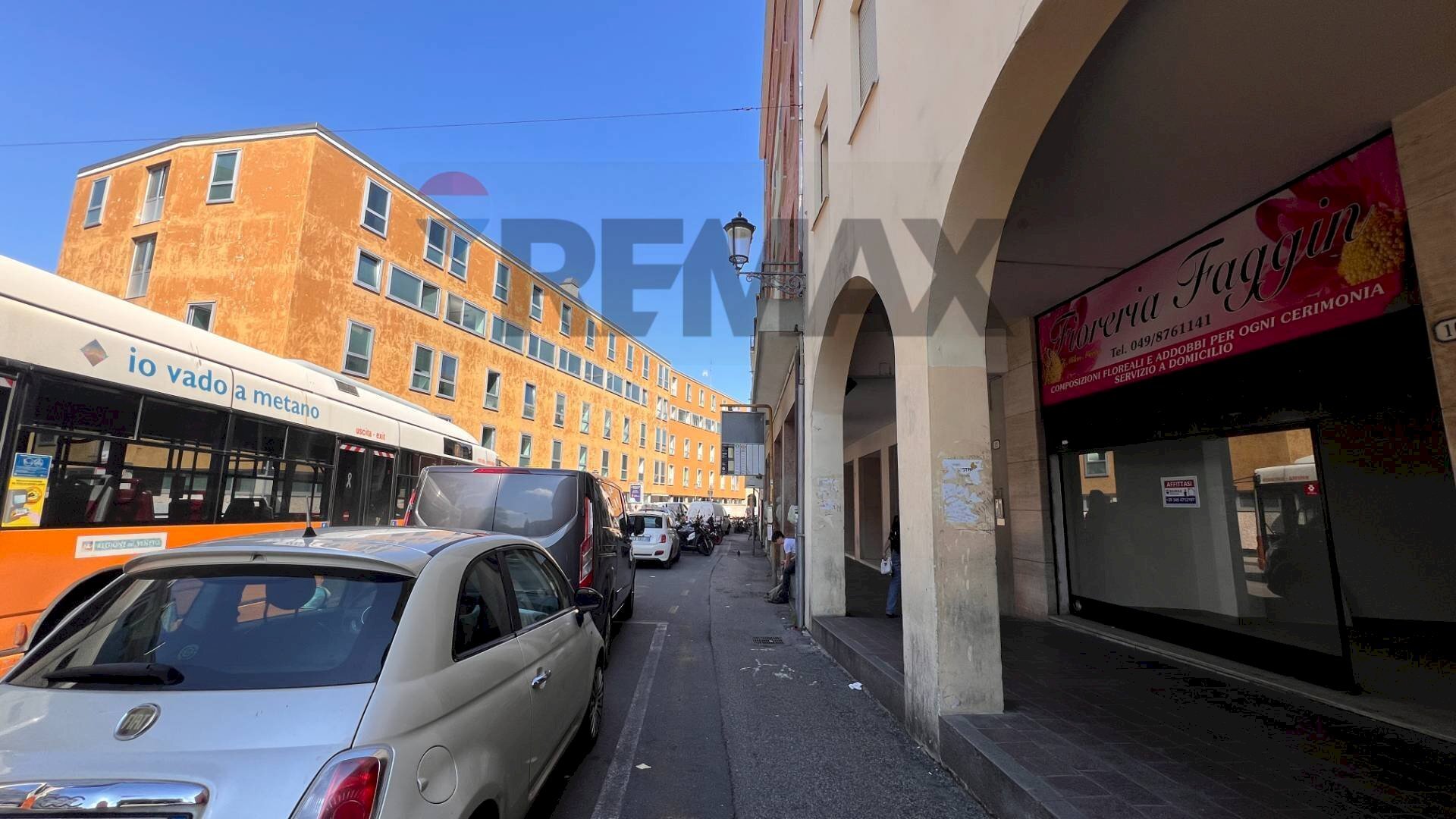 Edificio all\'aperto - Negozio via belzoni
 
10, Padova - foto 1