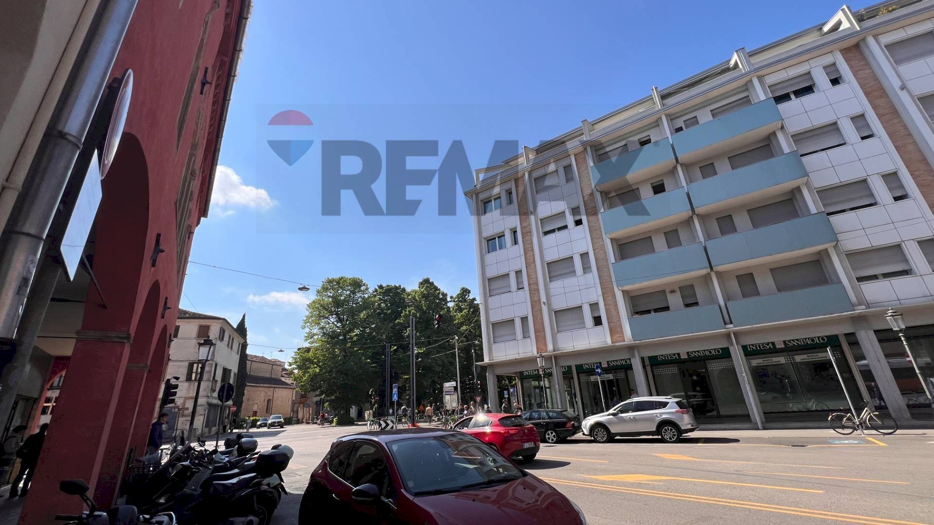 Edificio all\'aperto - Negozio via belzoni
10, Padova - foto 2