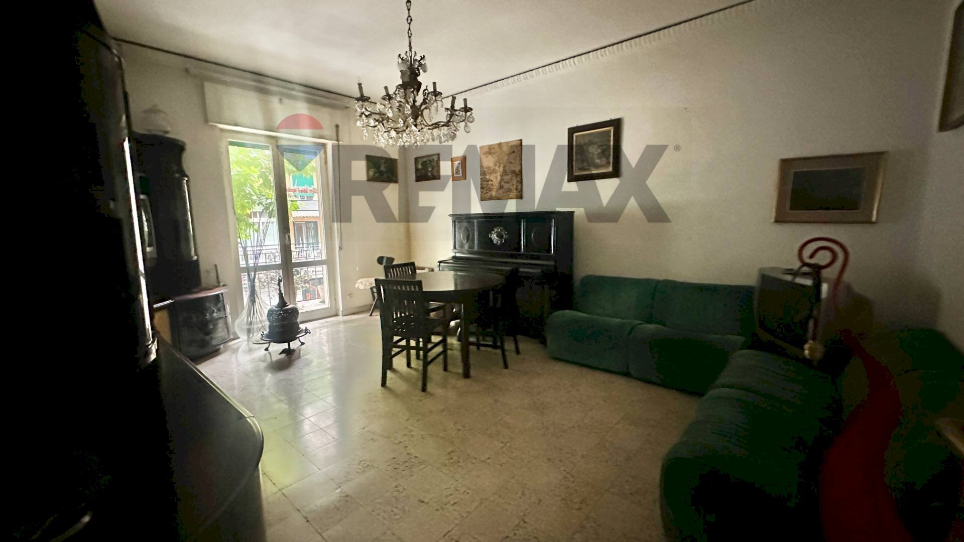 Sala da pranzo - Quadrilocale Via Bernardo Cavallino
 
93, Napoli - foto 1