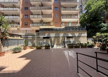 Edificio all\'aperto - Appartamento Via Pigna
 
76, Napoli - foto 2