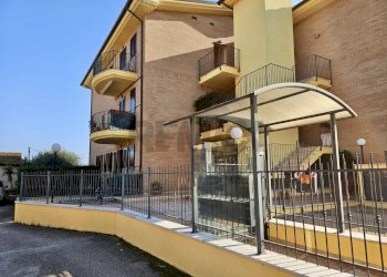 Edificio all\'aperto - Three-room apartment CONTRADA CANALE
12, Fermo - photo 1
