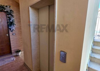 Hall / corridoio - Three-room apartment CONTRADA CANALE
12, Fermo - photo 4